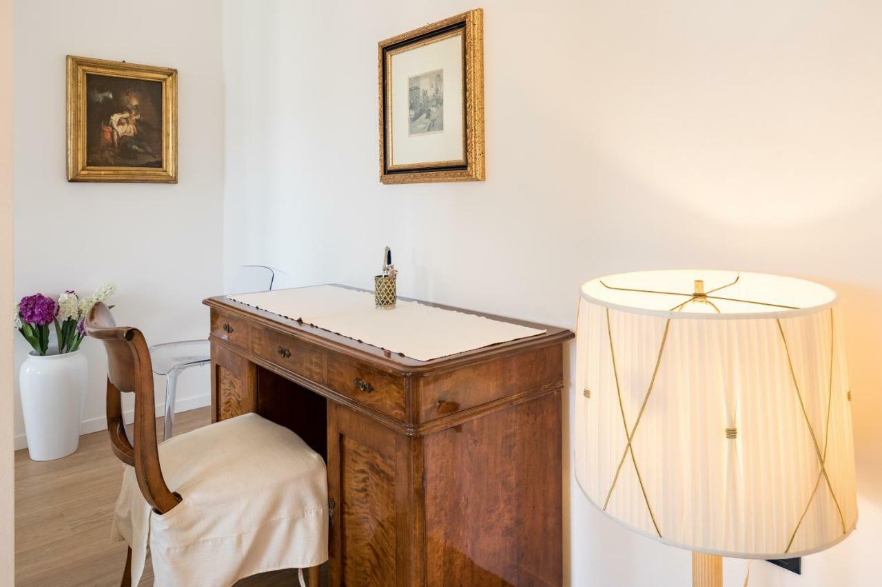La Casina Di Ivonne Arezzo Centro Apartment Bagian luar foto